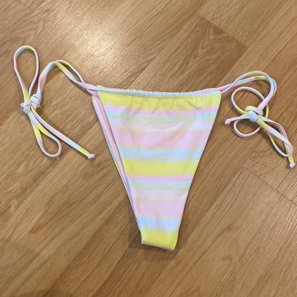 Frankie’s Bikinis “Tia” Skimpy String Bikini Bott… - image 3